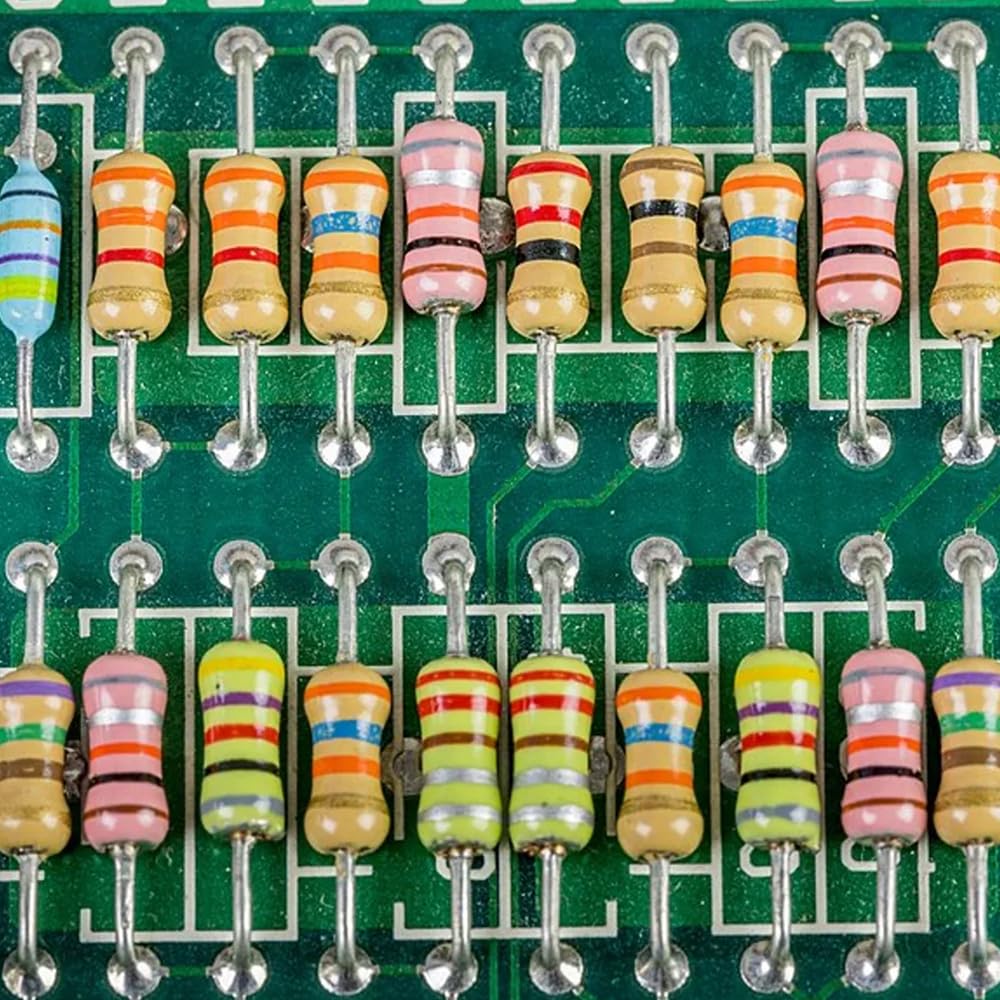 Produktbild von BOJACK Widerstandssortiment 1000 Stück – 25 Werte Von 1Ω Bis 1MΩ, 1/4W, Kohleschicht – Für Arduino & Elektronik-Experimente