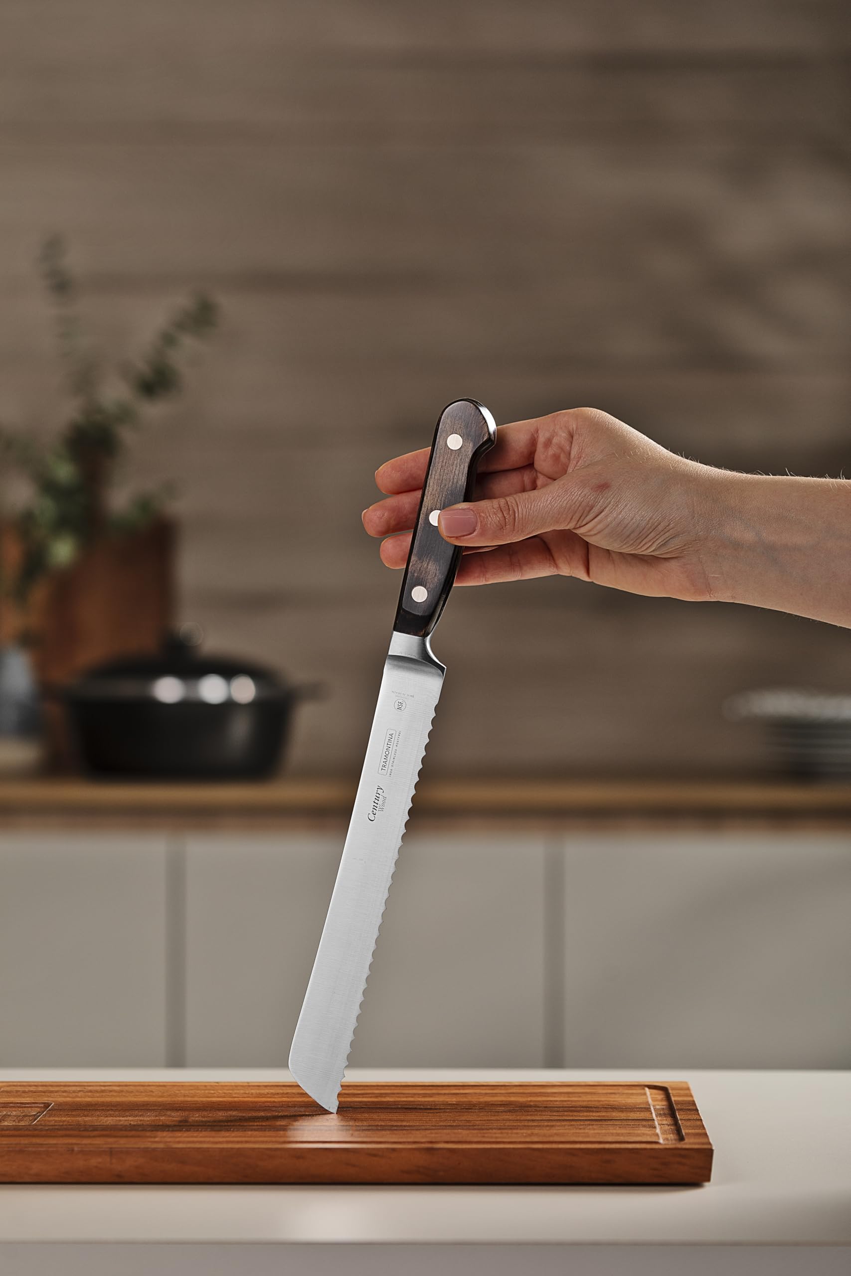 Tramontina - Couteau à pain Century 20cm. Inox forgé et technobois.
