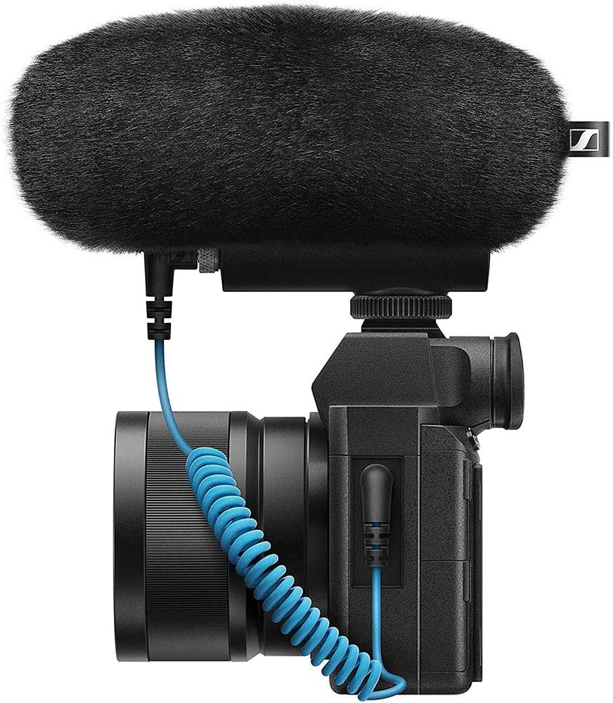 Sennheiser MKE 400 Camera-Mount Shotgun Microphone (2nd Generation) Bundle with Compact Tabletop Tripod and Smartphone Tripod Mount