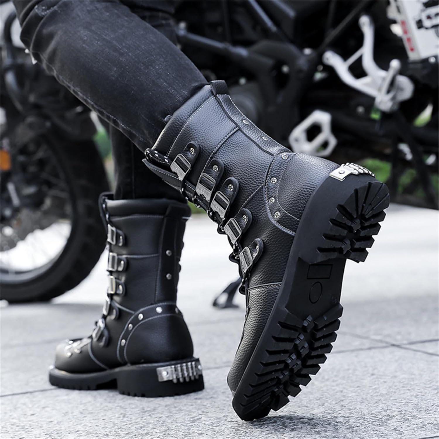 Men S Black Genuine Leather Combat Boots Gothic Skull Style Punk Style Motorcycle Boots Thin Strap High Top Combat Boots Suitable For Cycling Parties And Outdoor Activities