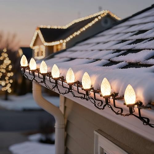 NIOSTA Cadena de luces LED de techo de Navidad de 60 pies, tira de luces C9 para techo al aire libre con tejas rápidas y clips de canalón, enchufe y