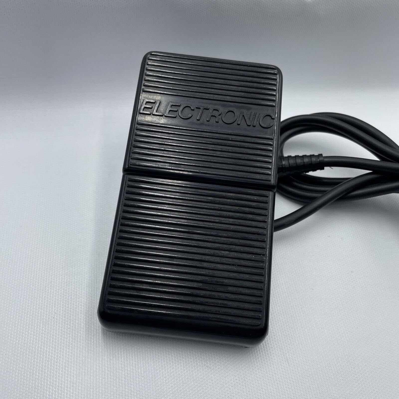Pedal de control neumático de aire para máquinas de coser eléctricas Singer #988667-001