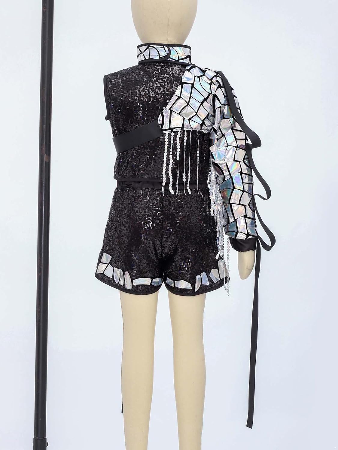 Girls Sequin Dance Outfit Sleeveless Zip-up Crop Top and Shorts with Detachable Cool Sequins Tassel Sleeve Set