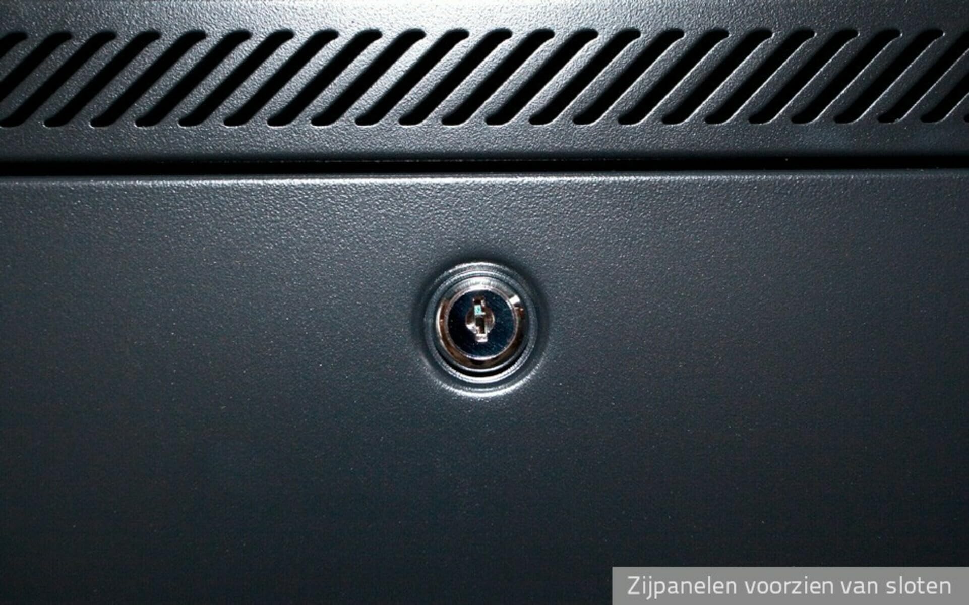 Baie de Serveur 42U avec Porte perforée 600x1200x2000mm (LXPXH) - Noir