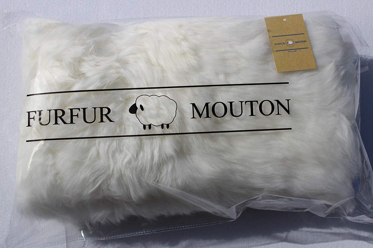 Amazon｜シートクッション フェイク シープスキン ムートンラグ