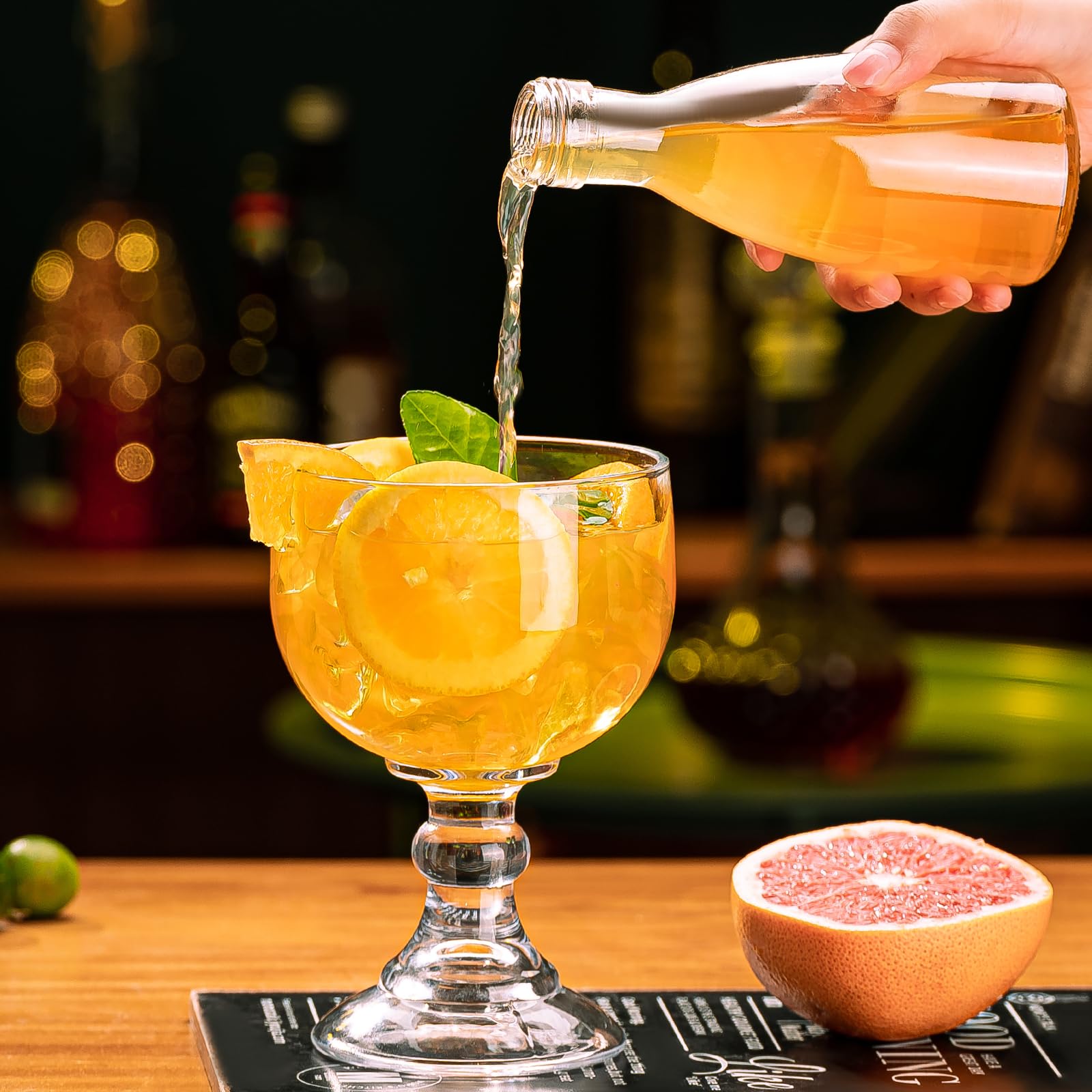 Schooner Biergläser 635 ml, 4er-Set, Extra großes Margarita-Glas mit 4 farbigen Clips, Garnelen-Cocktail-Kelch, große Kelchgläser mit dickem Boden, kristallklares Glas für die Bar