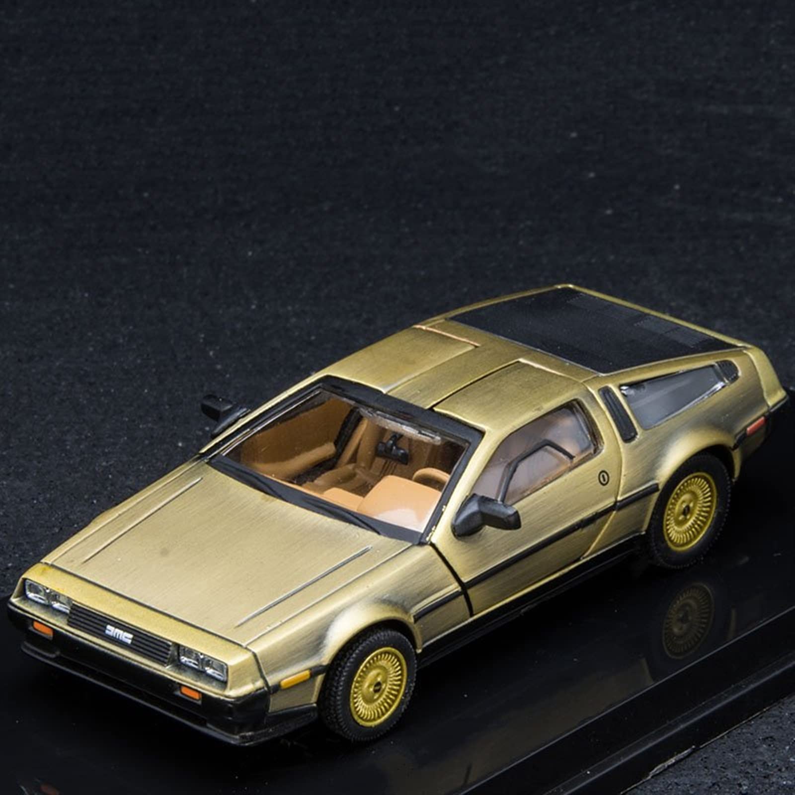 Amazon | 車のモデル 1/43 デロリアン DMC-12 ミニカークラシックカー