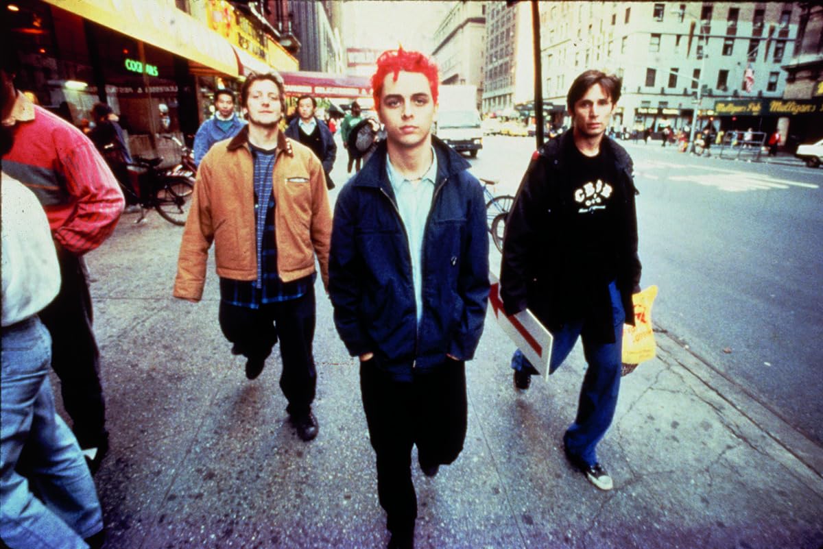 Vendido: La locura de las grandes discográficas que barrió el punk, el emo y el hardcore. Con entrevistas a Dashboard Confessional, Cursive, Less Than Jake, y más (Neo-Sounds) (NeoPerson Sounds)