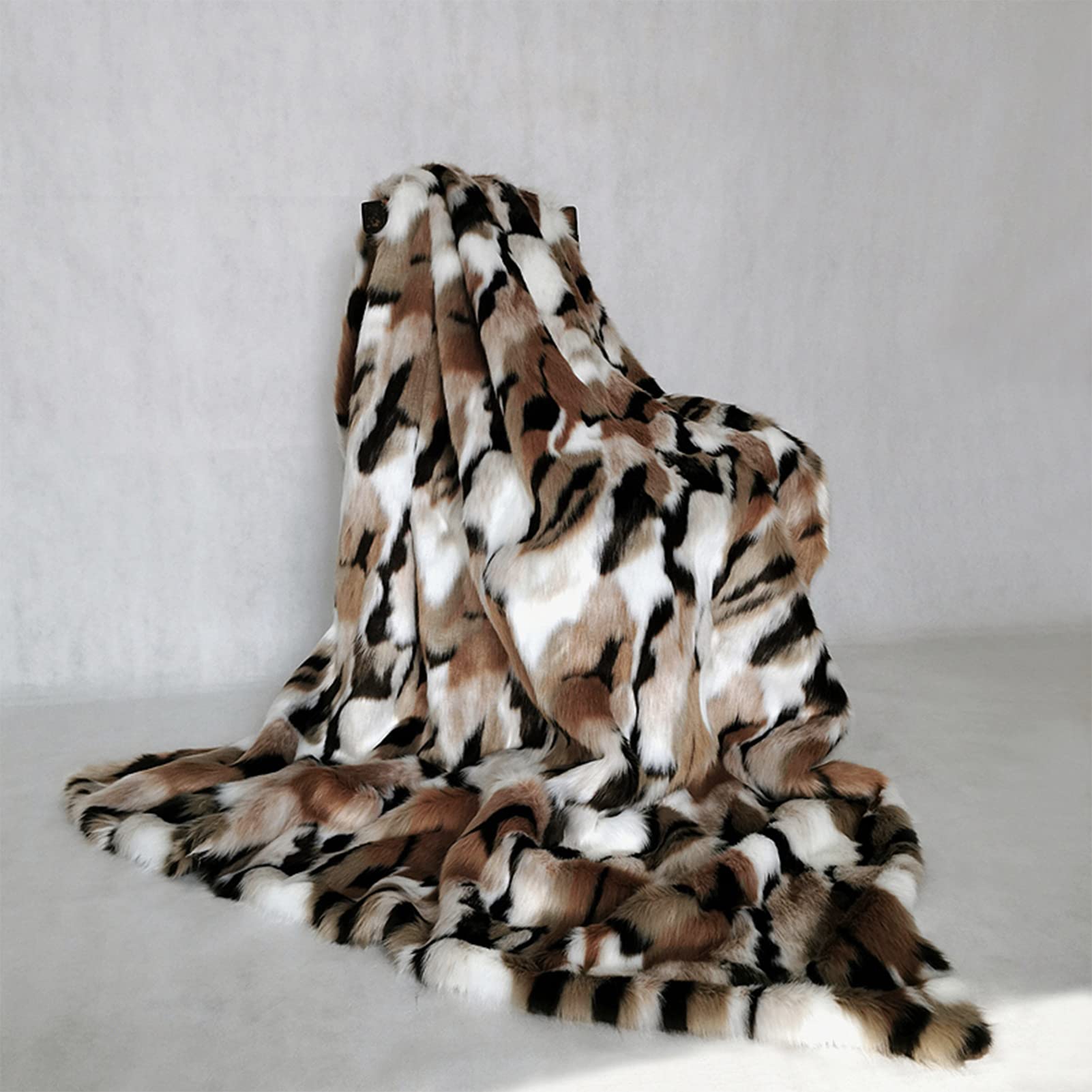 Faux Fur Luxurious Throw Blanket Faux Fur Throw Decorative Blanket Bed Sofa Blanket Soft and Fluffy Blankets Leather PV Down Blanket Bed Foot Winter Blanket Throw-100×150 cm