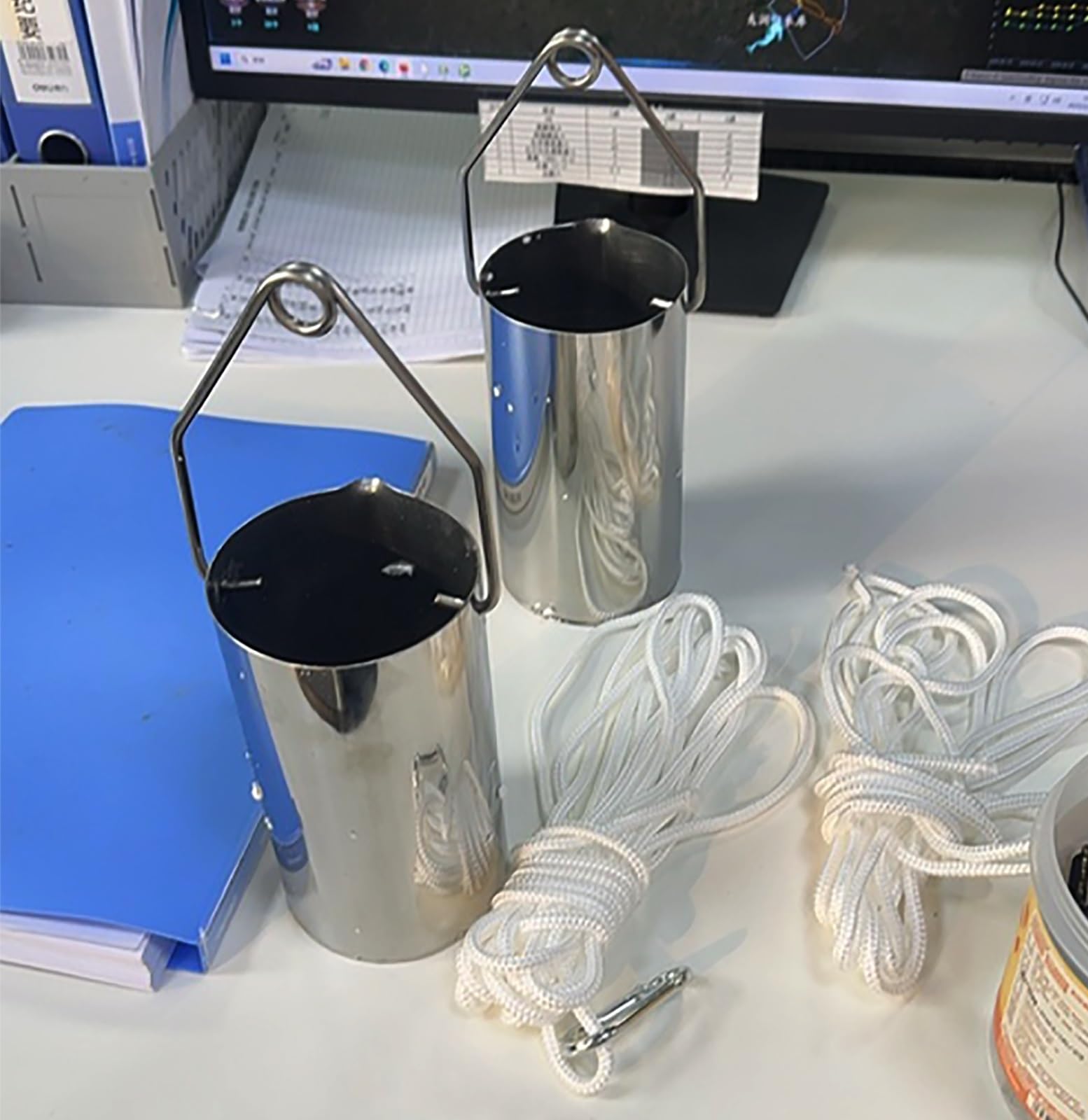 ERRULAN Wasserprobenehmer Wasserprobenehmer-Löffel aus verdicktem 304-Edelstahl mit 5 m langem Probenahmeseil, Becher-Probenehmerkelle, ultraleichter Qualitätssammler(3000ml/0.8gal)