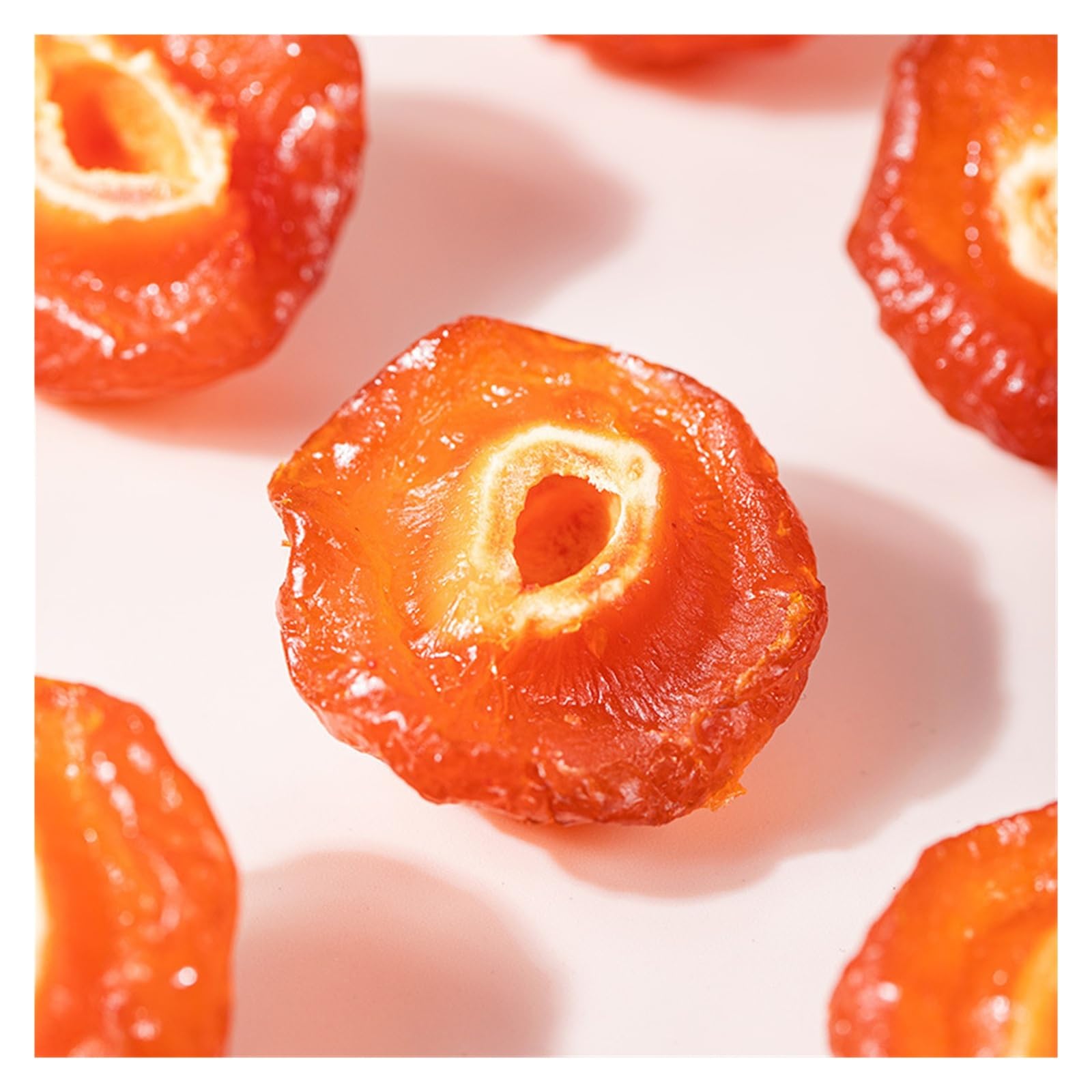500 g de caramelos de ciruela semisecos, con un aroma fragante y una textura masticable satisfactoria, ofrecen un sabor verdaderamente delicioso.