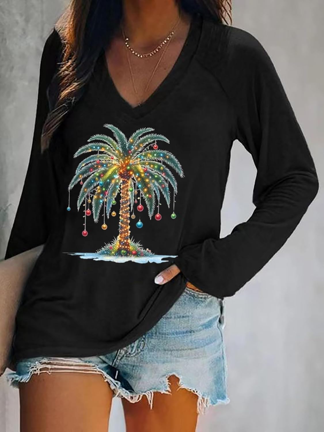 Christmas Palm Tree Shirt for Women Hawaiian Beach Tropical Christmas Palm Tree Shirts Xmas Holiday Long Sleeve Tshirt - Image 2