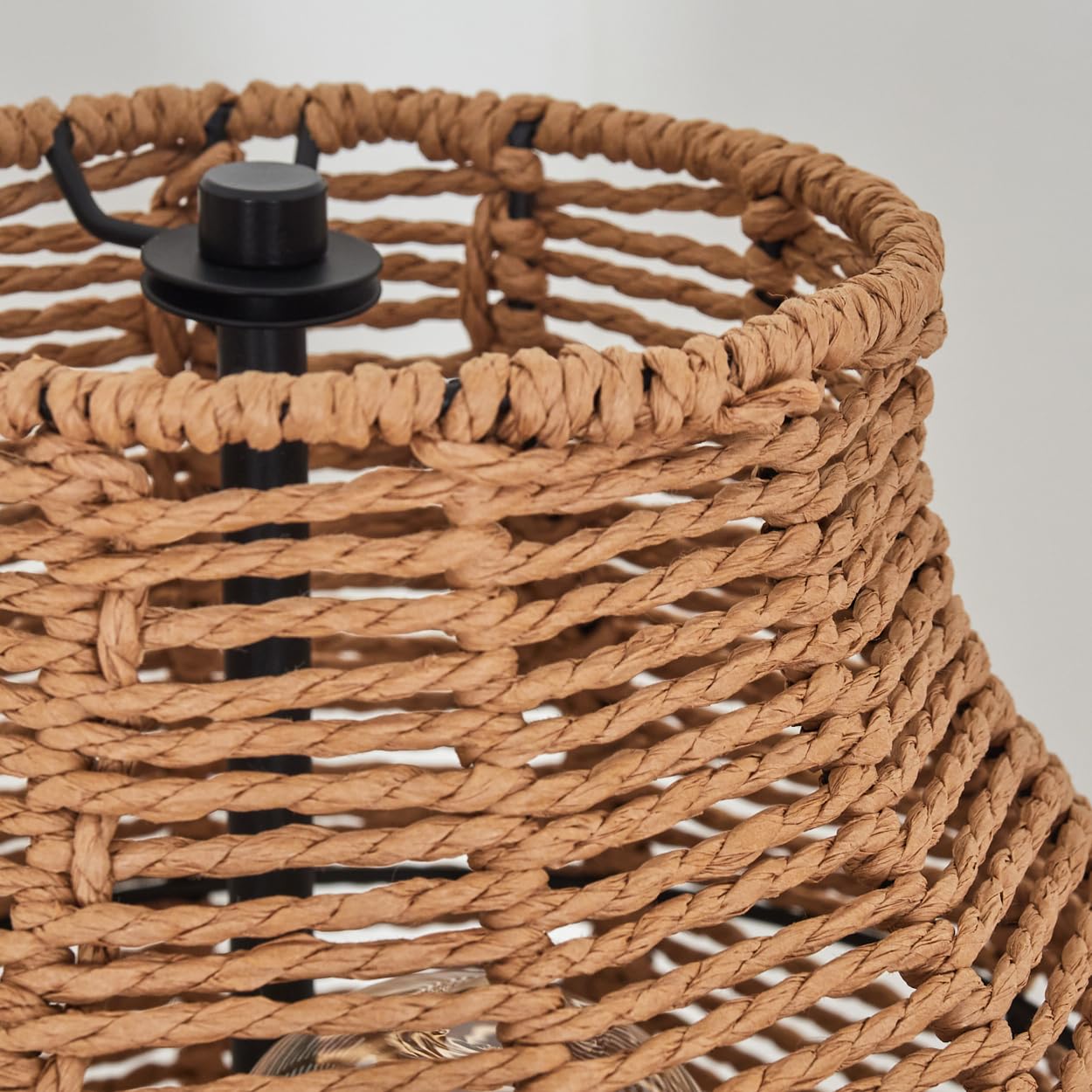 Lámpara de pie HOFSTEIN Cardeira, de diseño escandinavo, estilo boho con pantalla de ratán natural y efecto luminoso, E27, altura 111 cm, interruptor de pie - salón, dormitorio, comedor, pasillo