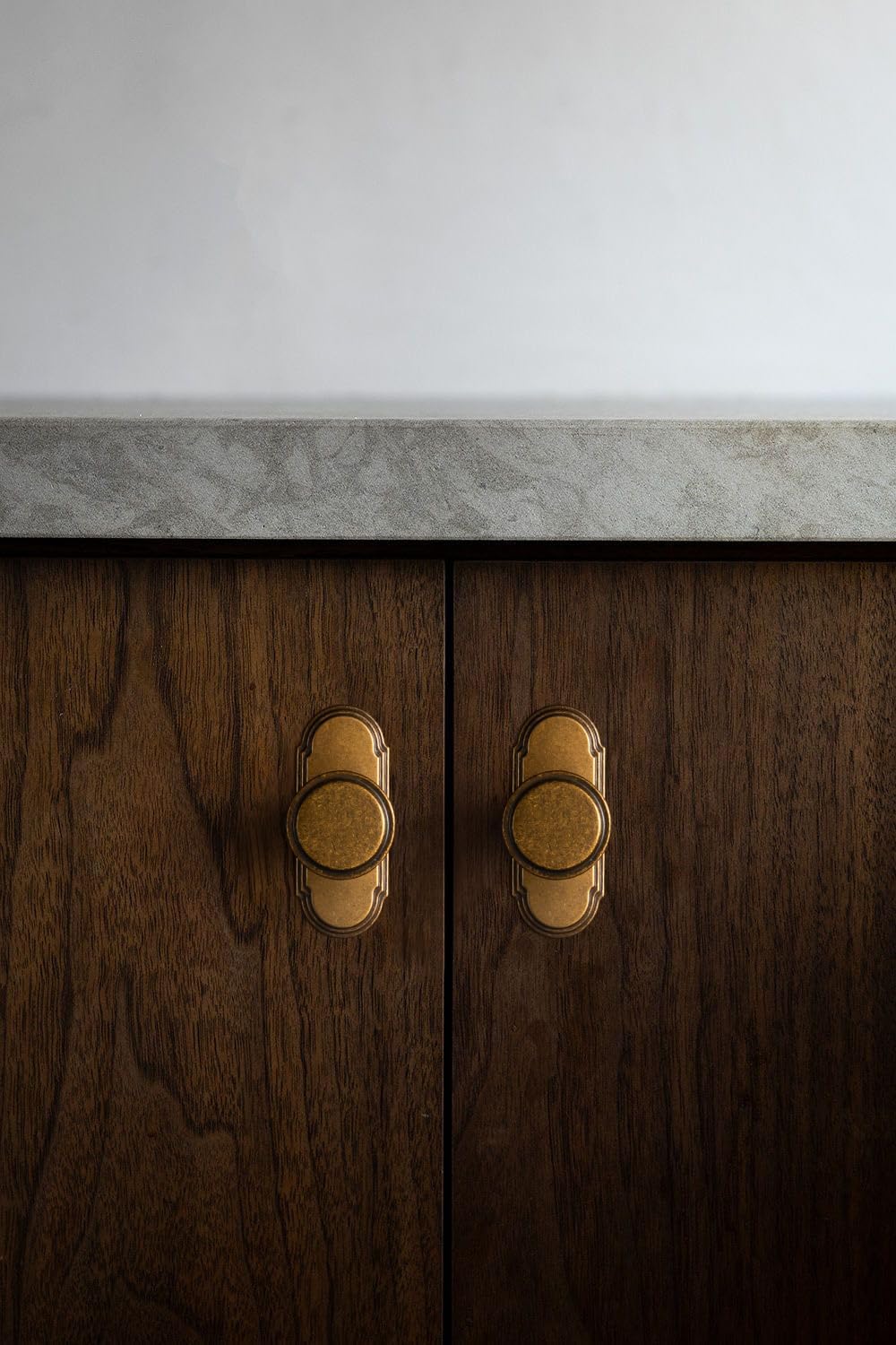 Goo-Ki 6 Pack Antique Brass Drawer Knobs with Backplate Zinc Alloy Kitchen Cabinet Hardware - Vintage Brass Single Hole/Screw Bar Cabinet Pulls Handles with Spacer