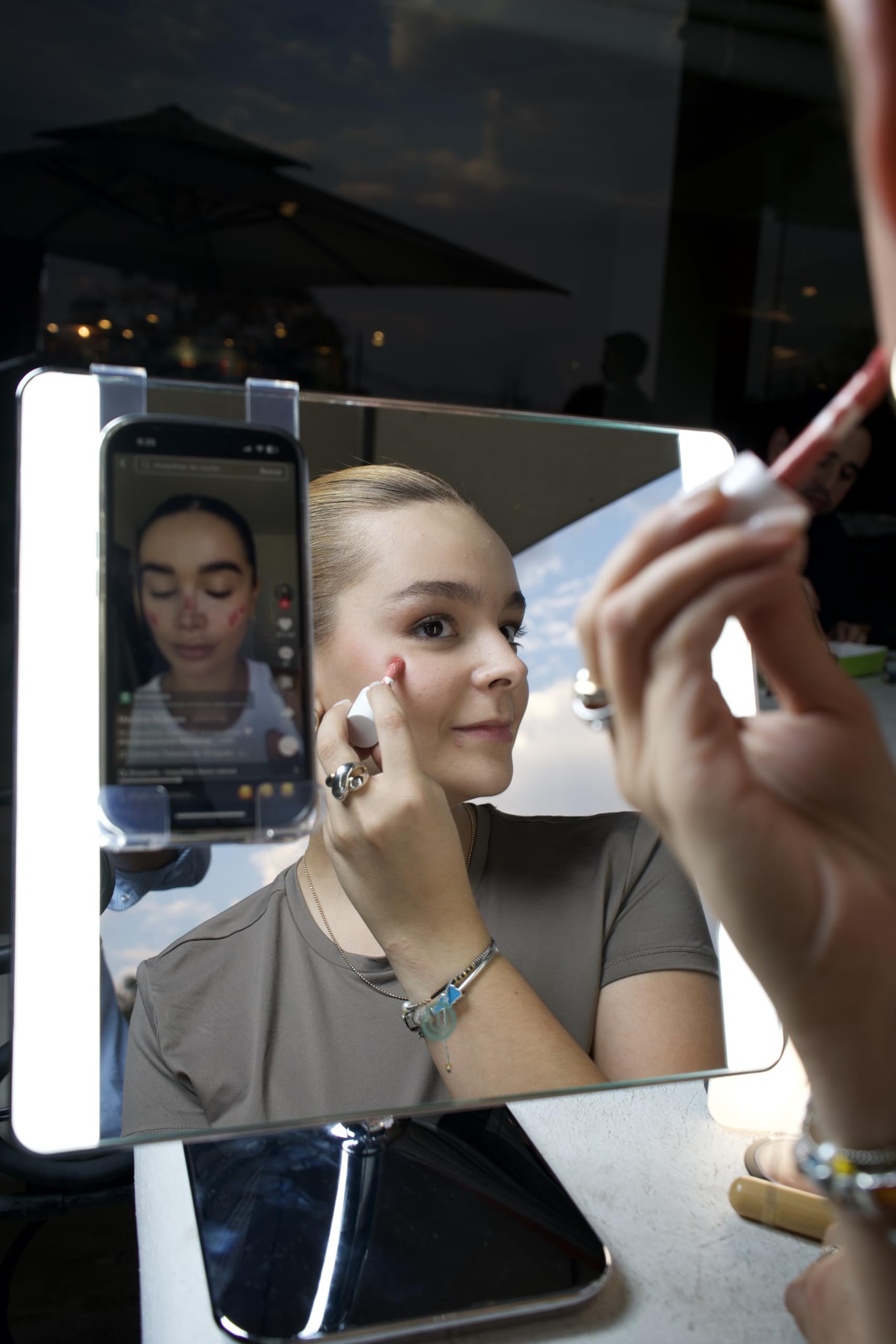 Amazon.co.jp: Conair Reflections LED照明付きソーシャルメディア