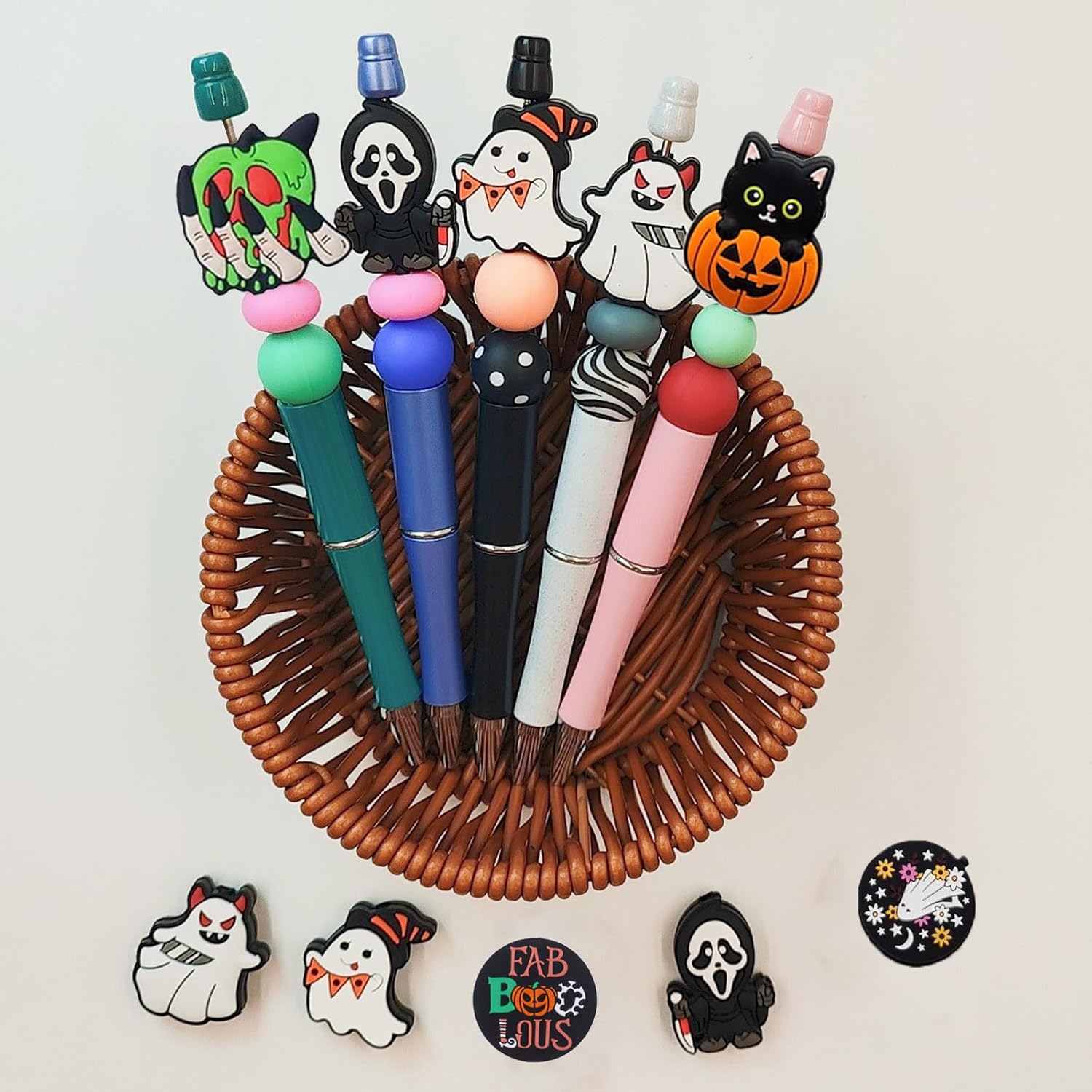 50Pcs Assorted Halloween Focal Beads for Pen Making, Random Different Halloween Ghost Skull Silicone Focal Beads Bulk for Lanyard Making Keychain Making Beadable Pen Charms
