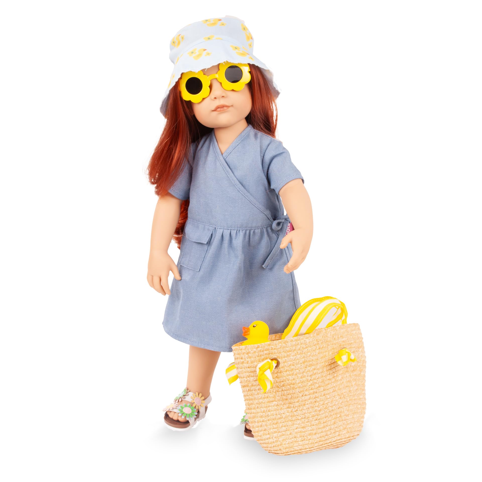 Götz 2659016 Hannah Little Duck Puppe 50 cm Stehpuppe 9-TLG | für Kinder ab 3 Jahren, rote Haare, braune Augen, blaues Wickelkleid, Sonnenbrille, Basttasche, frisierbar, Vinylhartkörper