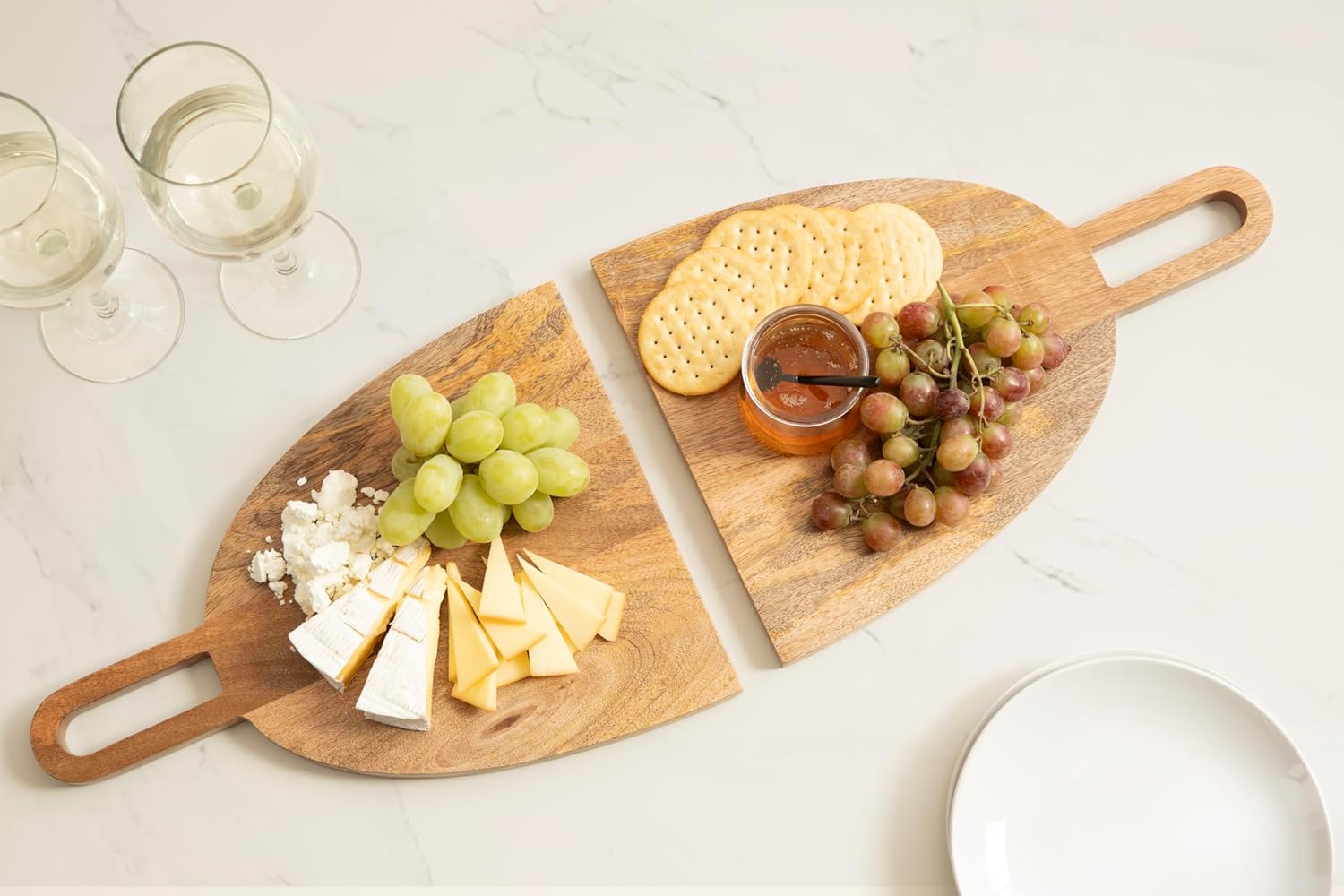 Kate and Laurel Staven Transitional Two-Piece Serving Boards Set, 14 x 10, Set of 2, Natural Wood, Modern Food-Safe Charcuterie Boards from Solid Mango Wood for Use as Kitchen Countertop Décor