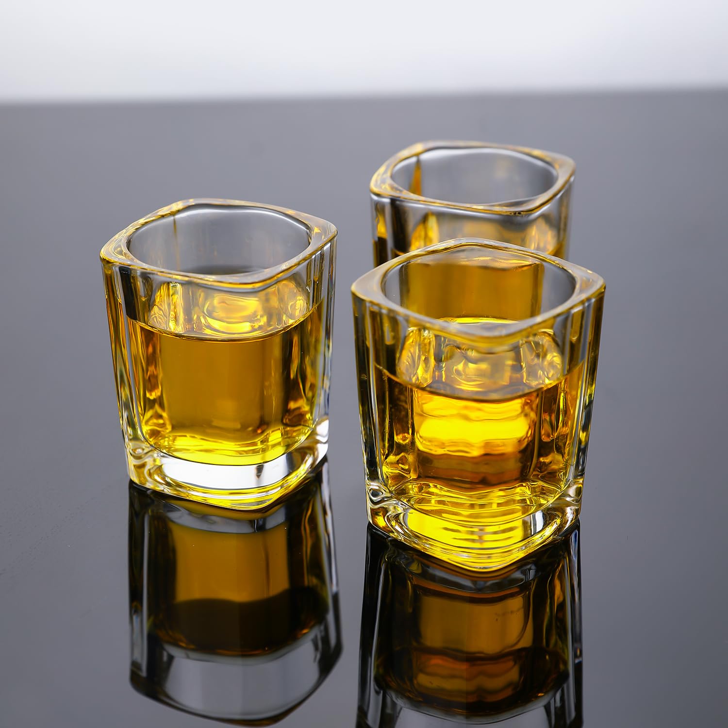 Vasos de chupito de 2.3 onzas, juego de 6 vasos cuadrados de tequila, perfectos para whisky, tequila, licores, fiestas y colección, espressos, licores y licores (6, cuadrados transparentes)