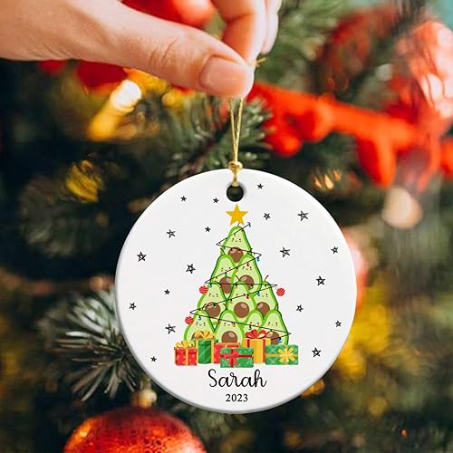 Vista 72 de Adorno de cerámica personalizado para la segunda Navidad del bebé, vaca lechera Feliz Navidad 2025, regalo personalizado para los amantes