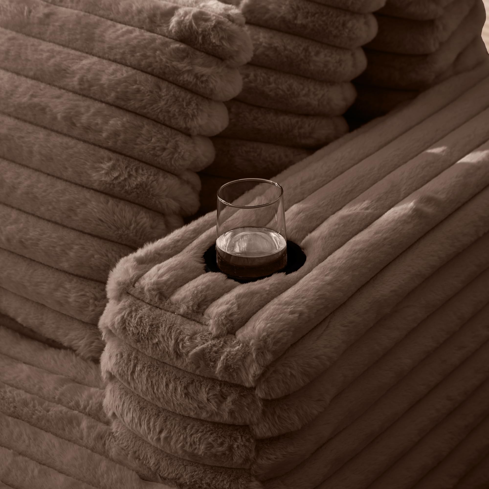 Sillón de lectura grande – Sillón de piel sintética mullida con soporte para bebidas, chaise longue Cloud Chair sin montaje, marrón (marrón, 135 cm × 128 cm × 86 cm)