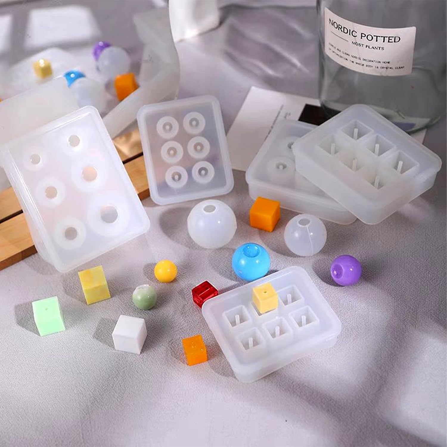 Gotovi nakit od silikonskog kalupa