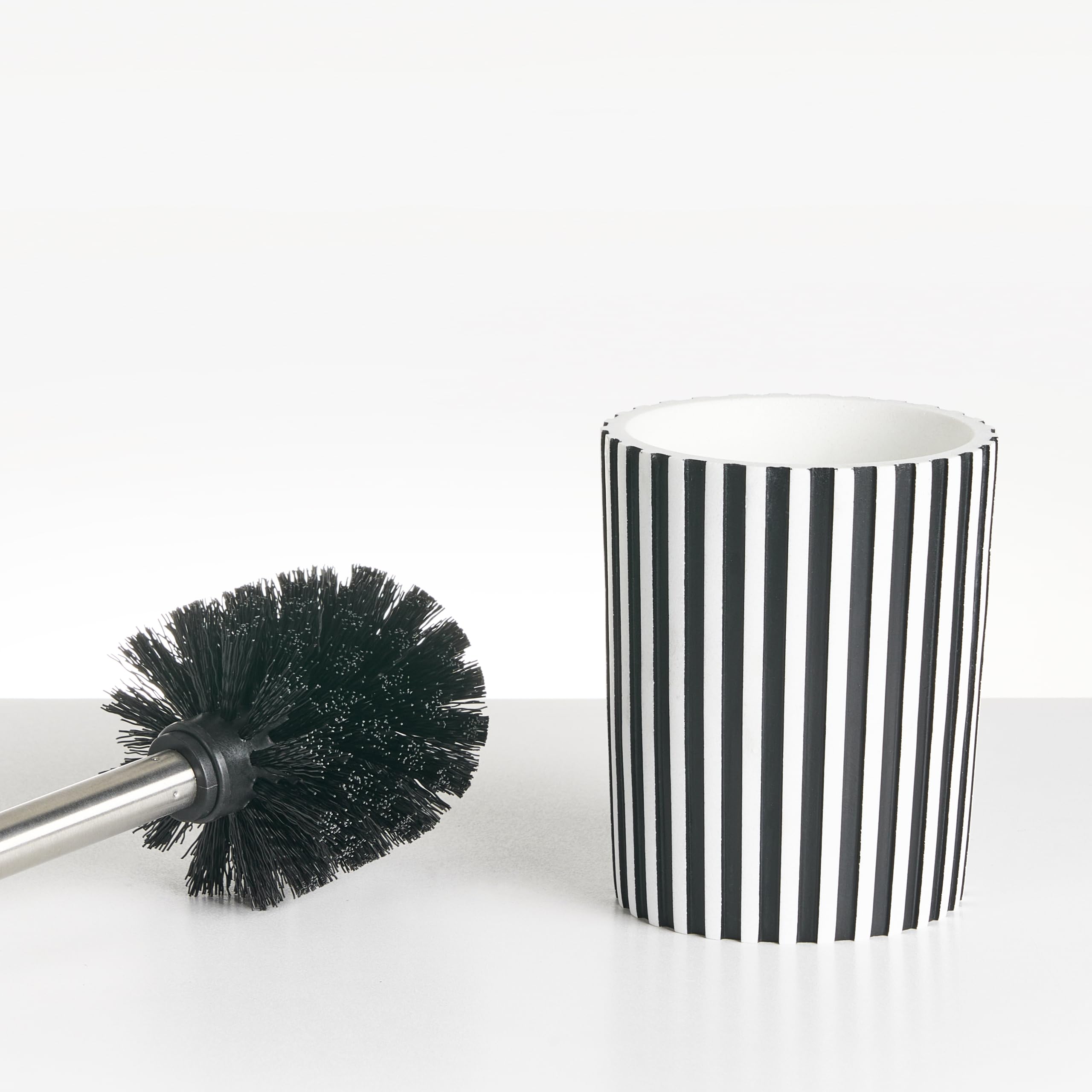 Conjunto de Accesorios de baño jabonera dispensador de jabón escobilla de Inodoro Vaso Soporte para cepillos de Dientes Blanco y Negro Lircay