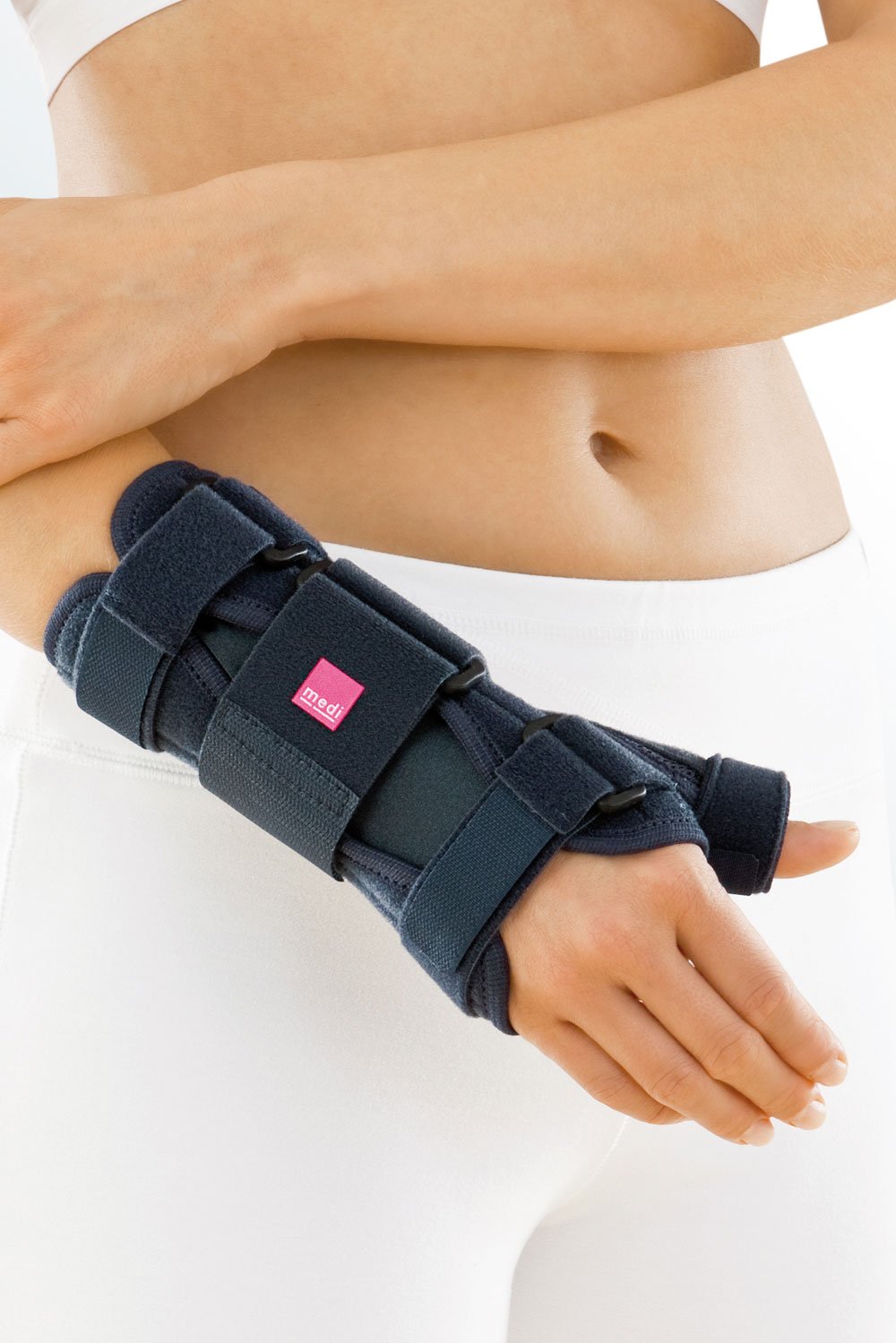 Medi Manumed T Handgelenkorthese - Größe 2 - Links - in Grau - Handgelenkstütze Handstütze Bandage Schiene