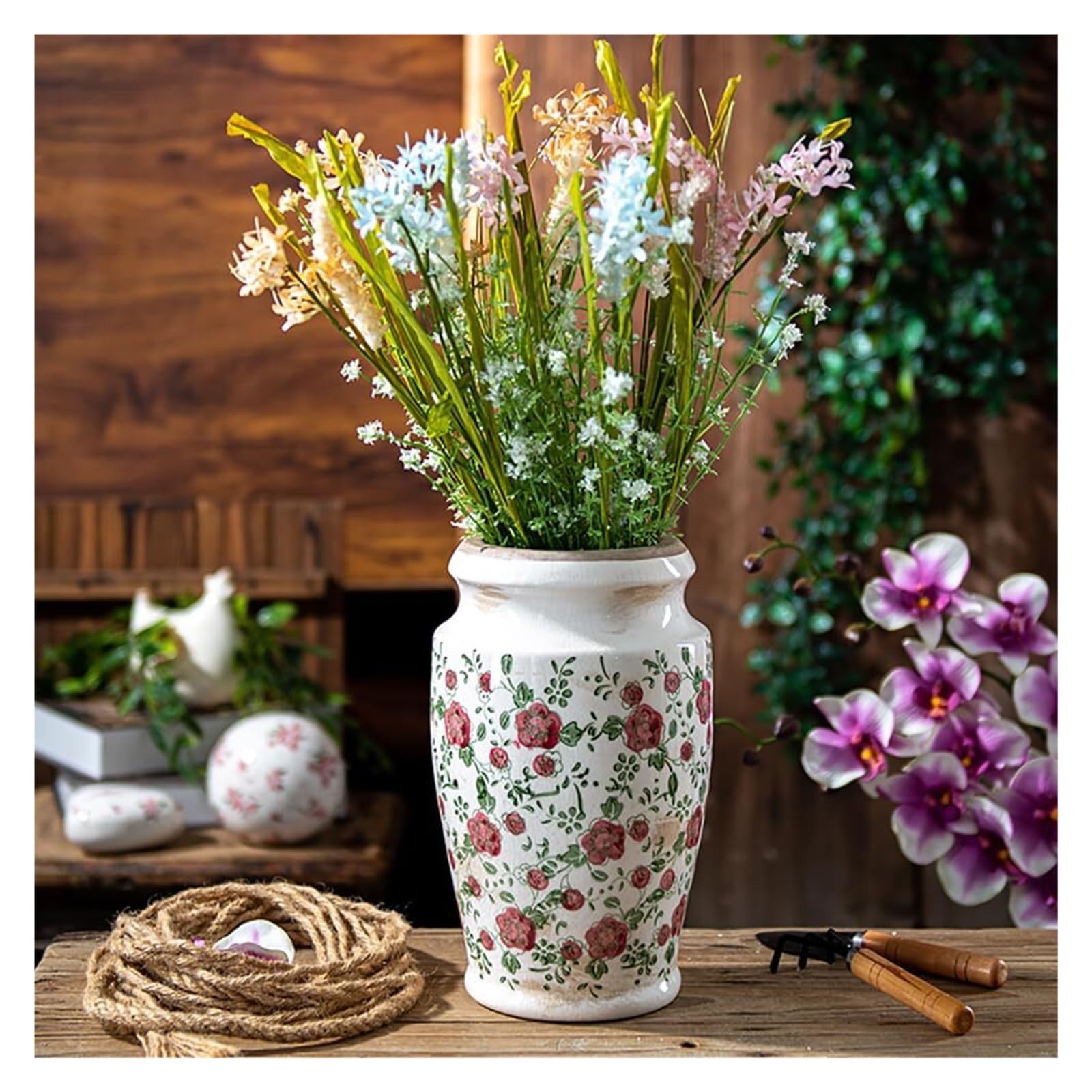 Vase à fleurs vintage pour sublimer votre salon et vos étagères de style