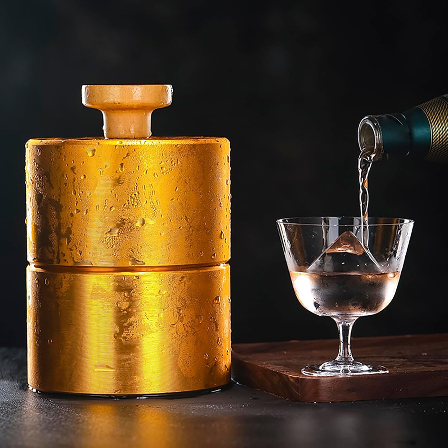 Eiskugel-Presse, Diamond Ice Ball Maker, 7.5x6cm Diamond Ice Cube, Kein Strom Erforderlich, Thermisch Leitfähig, Ice Ball Making Mold, Stärkung Der Visuellen Erfahrung, Für Chilling Cocktails, Whiskey