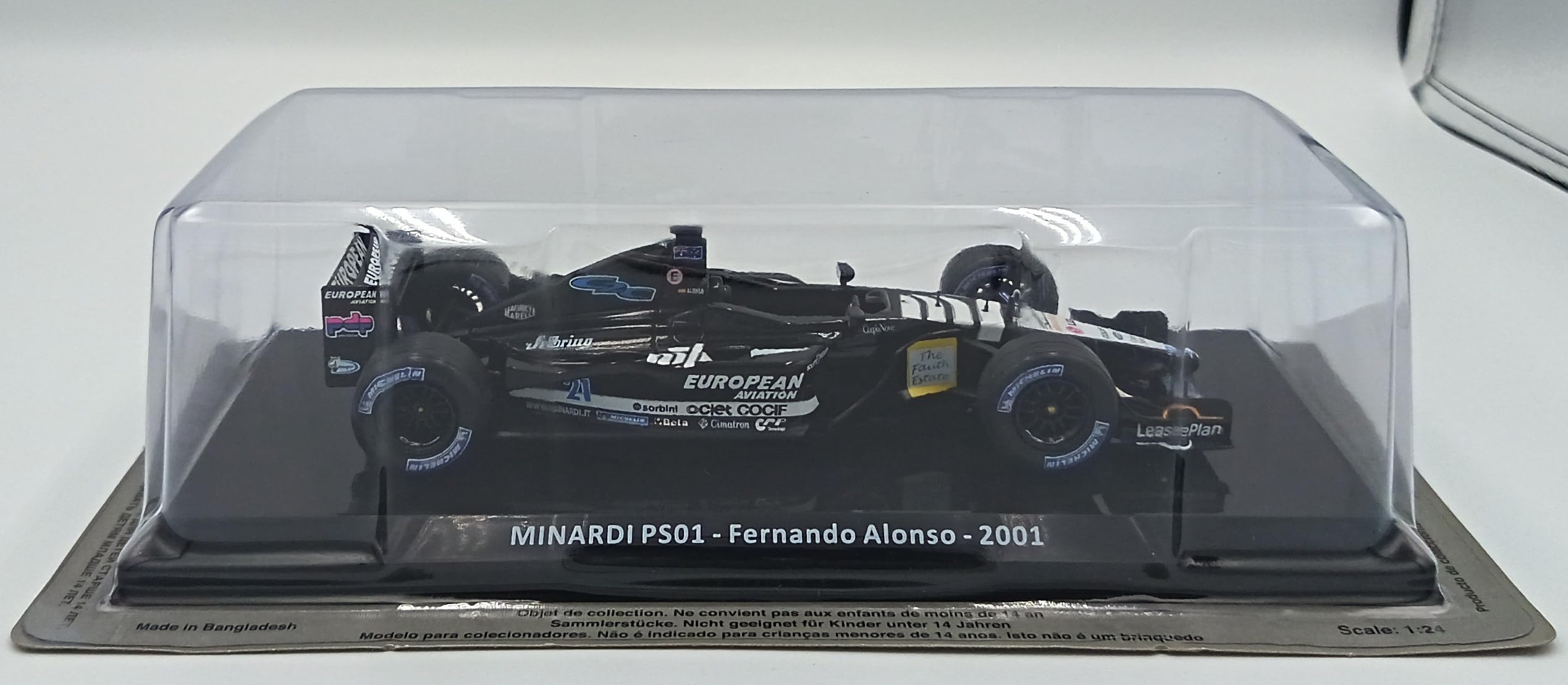 Amazon | OPO 10 - 1/24スケール フォーミュラ1カー MINARDI PS01