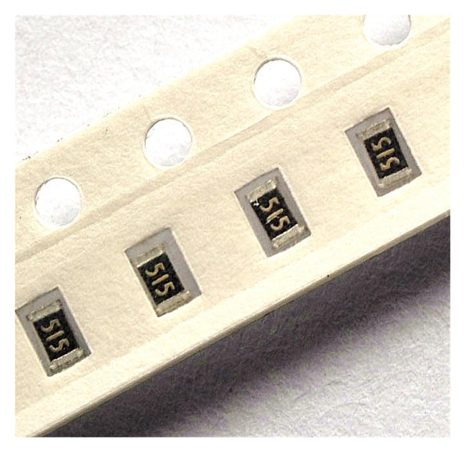 Résistance CMS 0805 1M6 pour remplacer un composant brûlé et réparer une carte électronique