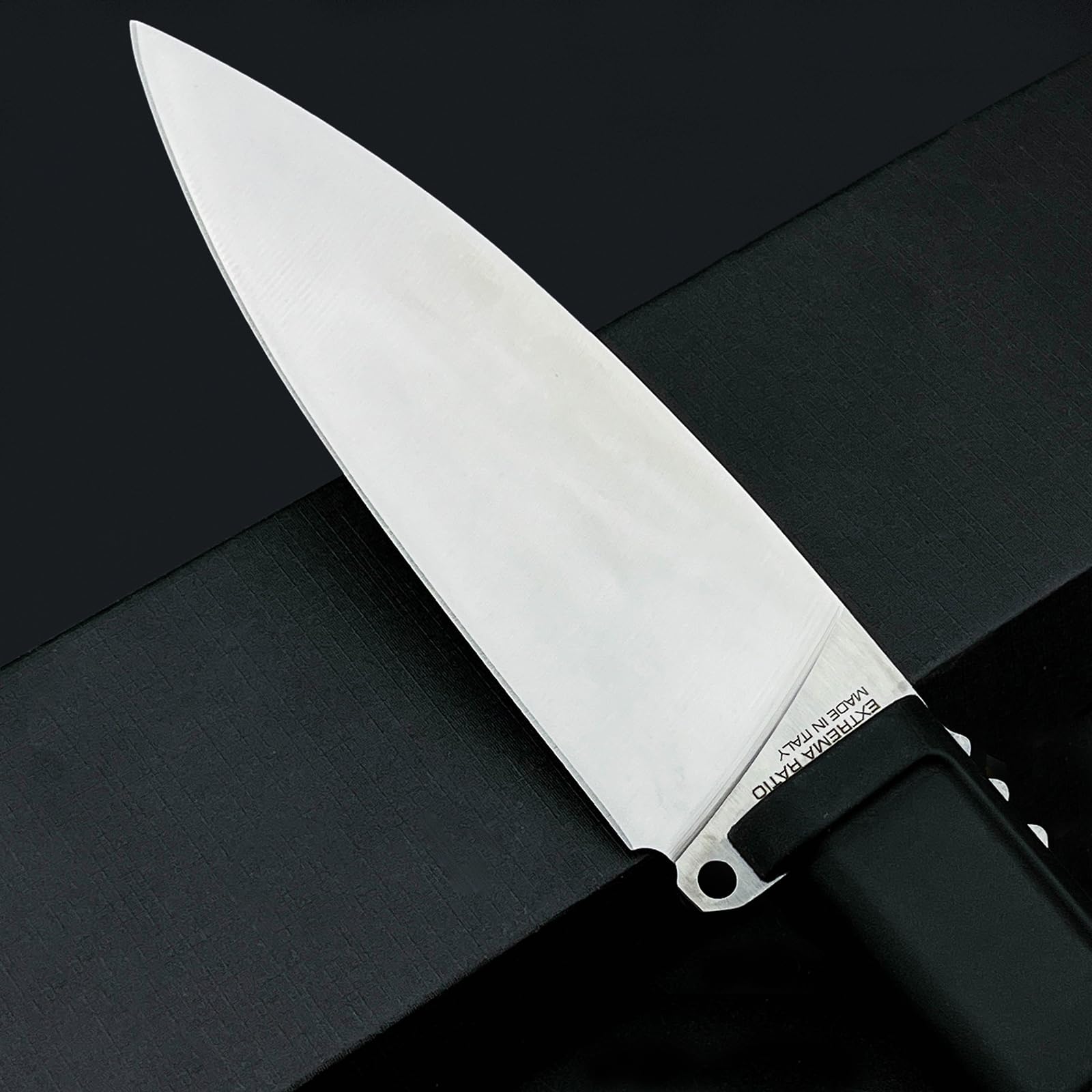 Messer Feststehend, Survival Messer für Trekking Camping, Hergestellt aus 8Cr13Mov Stahl, Full-Tang Ergonomischer Forprene Griff, Geschenke für Männer (Klinge aus rostfreiem Stahl mit schwarzem Griff)