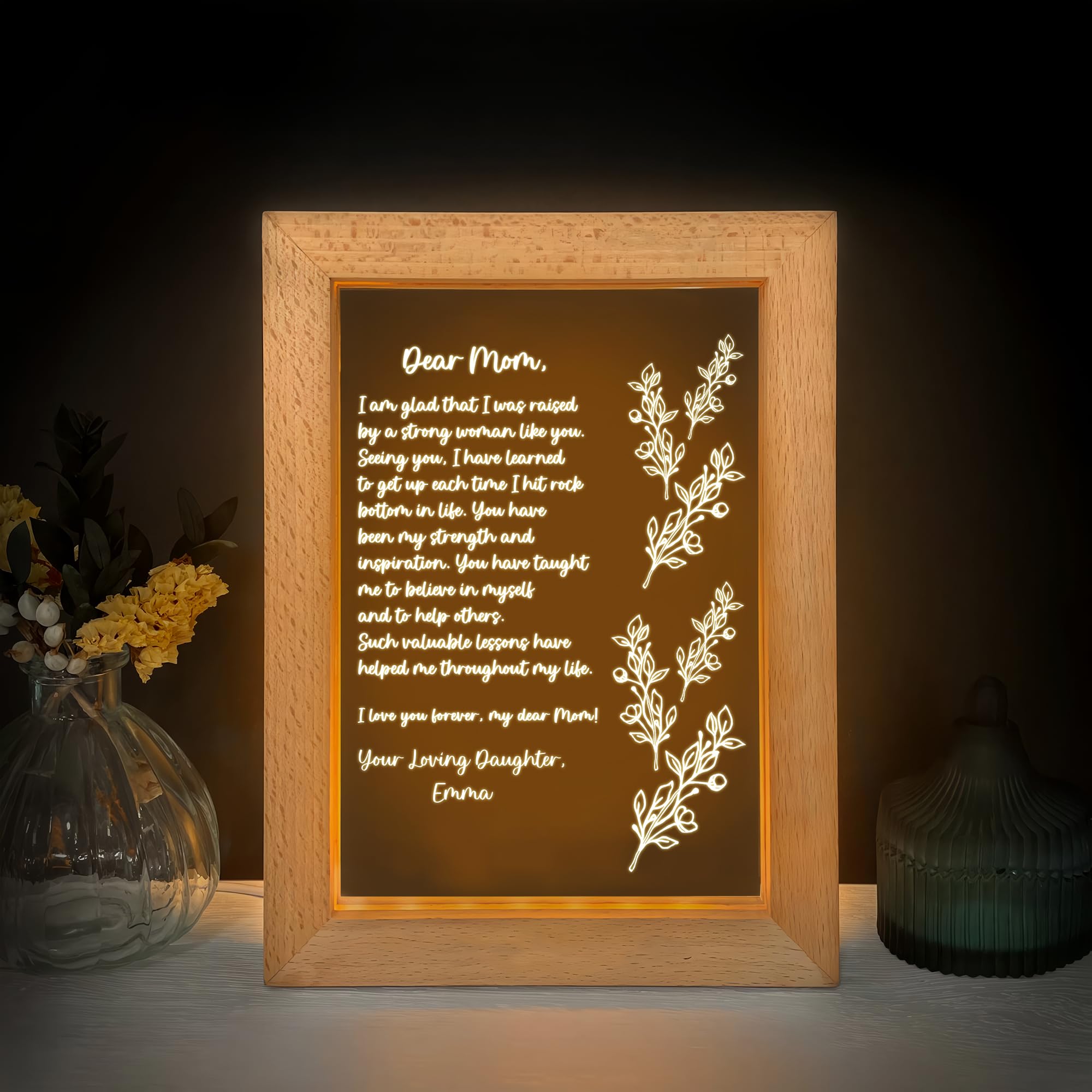 Fastpeace Perrsonalized LED Light Frame with Heartfelt Message for Mom, Letter For Mom Floral Design Wooden Frame, Illuminated Letter Display Mother's Day, Birthday Gift, Custom Your Message, Name