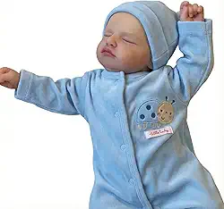 Boneca Bebê Reborn Realista em Silicone Rosali Menino 46 cm e Pode Dar Banho Acompanha Roupinhas Variadas e Acessórios