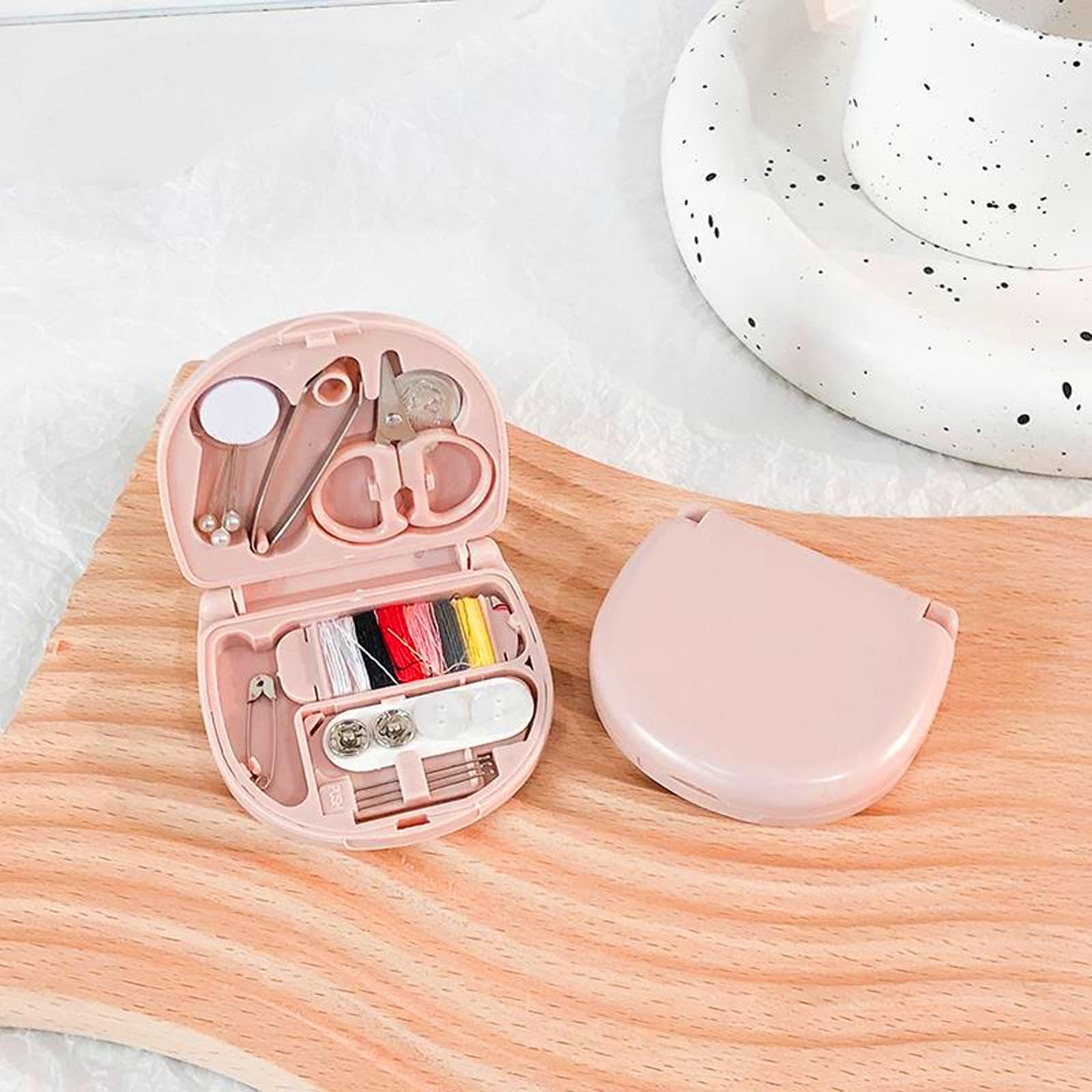 Kit Da Cucito Rosa Da Viaggio: Piccolo, Compatto E Ti Salva In Ogni Imprevisto!
