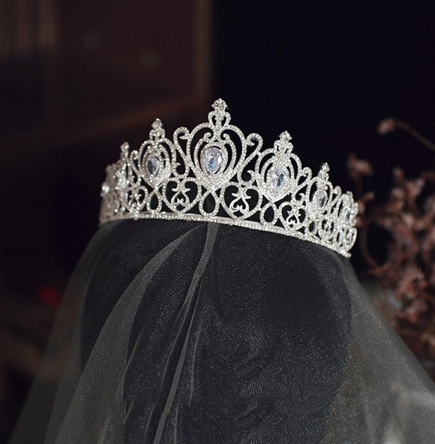 Handgemachte Mädchen Krone Haarschmuck Hochzeit Stirnbänder Herz Braut Kopfschmuck Verlobungsschmuck Herz Trendy Diadem