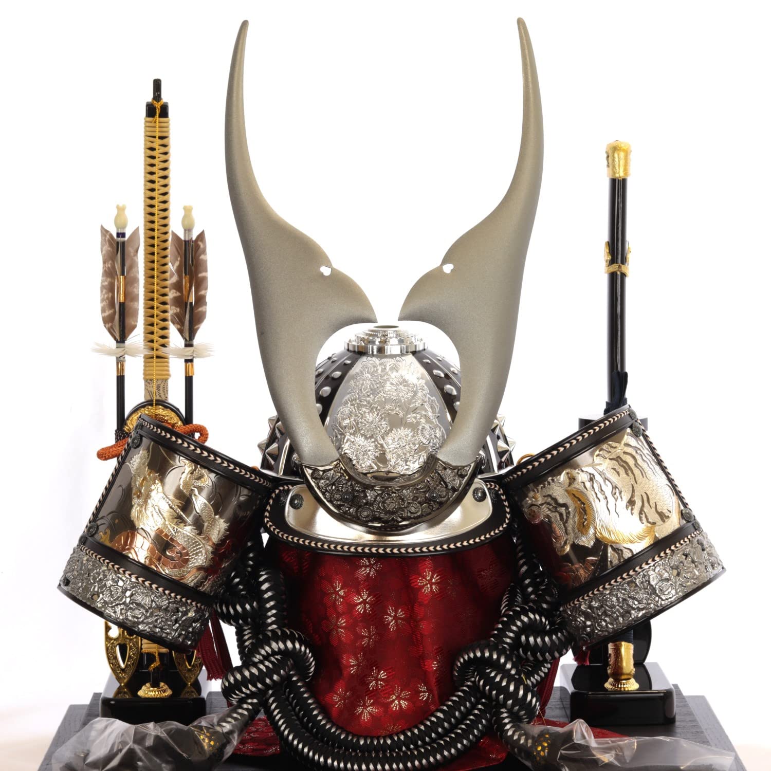 Amazon.co.jp: 吉徳 五月人形 ケース入り着用兜 貫前ブロンズ兜 間口47