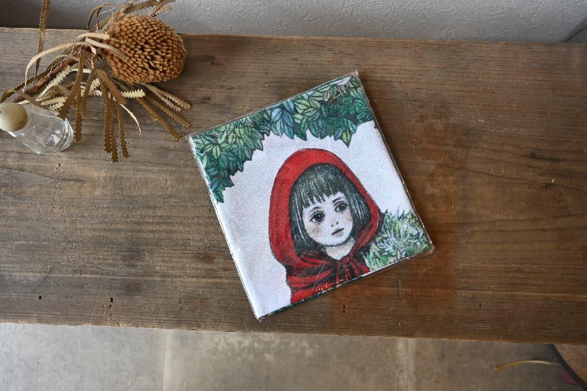 ヒグチユウコ　挿絵本　 赤ずきん風呂敷付き❣️ Amazon.co.jp: ヒグチユウコ 赤ずきんちゃん 風呂敷 ボリス雑貨