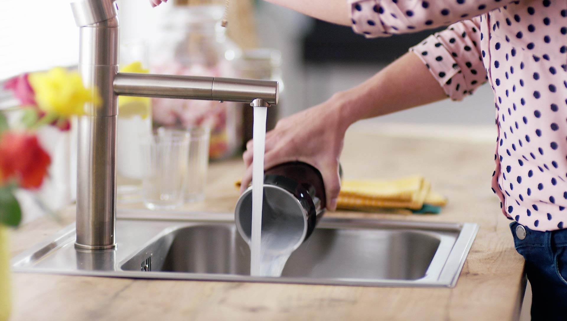 Philips Milk Twister spieniacz do mleka z ciepłą i zimną pianką, czarny
