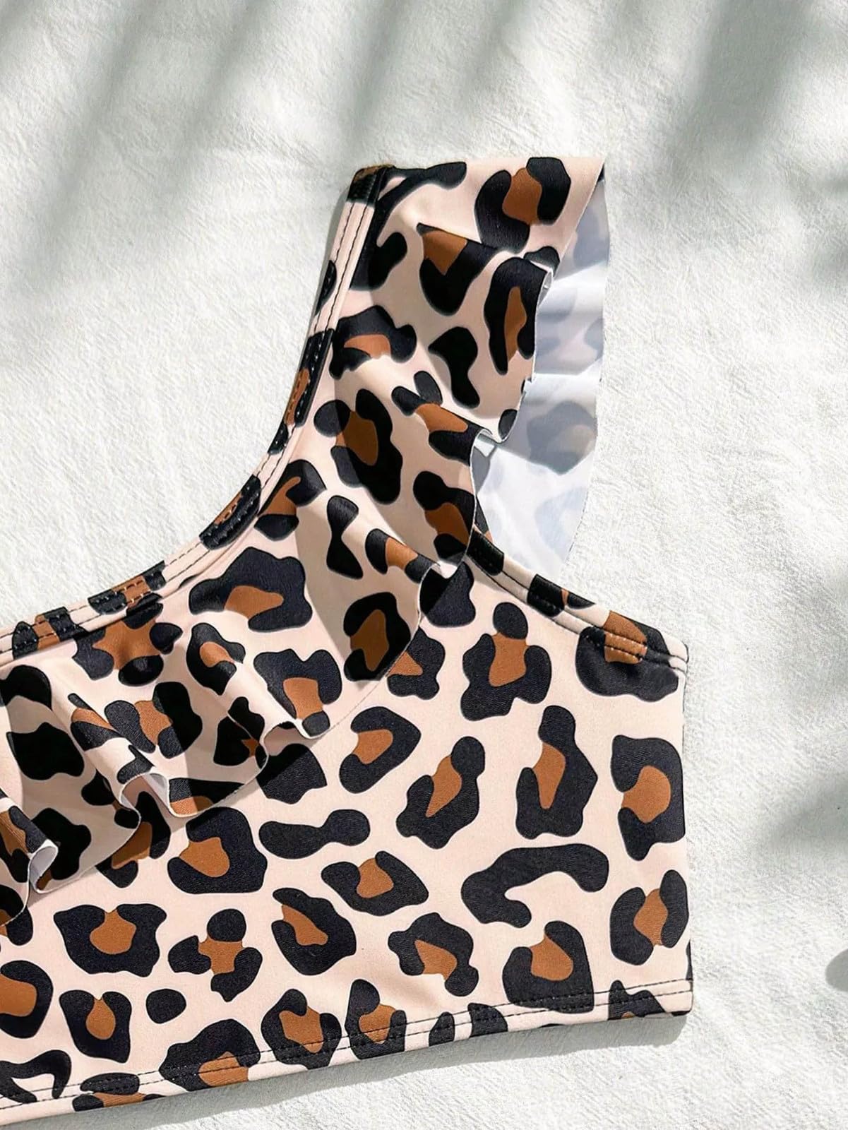 Bañador de dos piezas para niñas con estampado de leopardo: parte superior e inferior de bikini para playa y piscina en verano