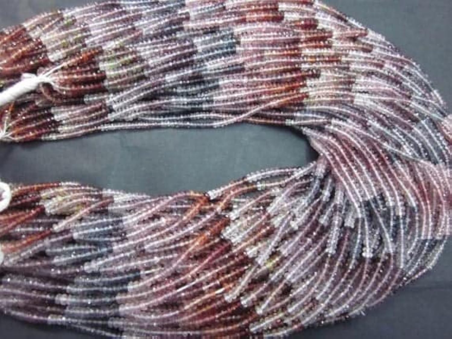 Perles spinelle 2mm facettées anti-ternissement pour éliminer les bijoux fragiles