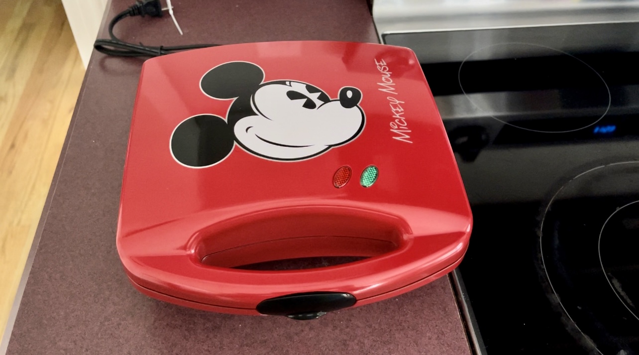 Watch Making a sandwich with the Mickey Mouse Sandwich Maker! on