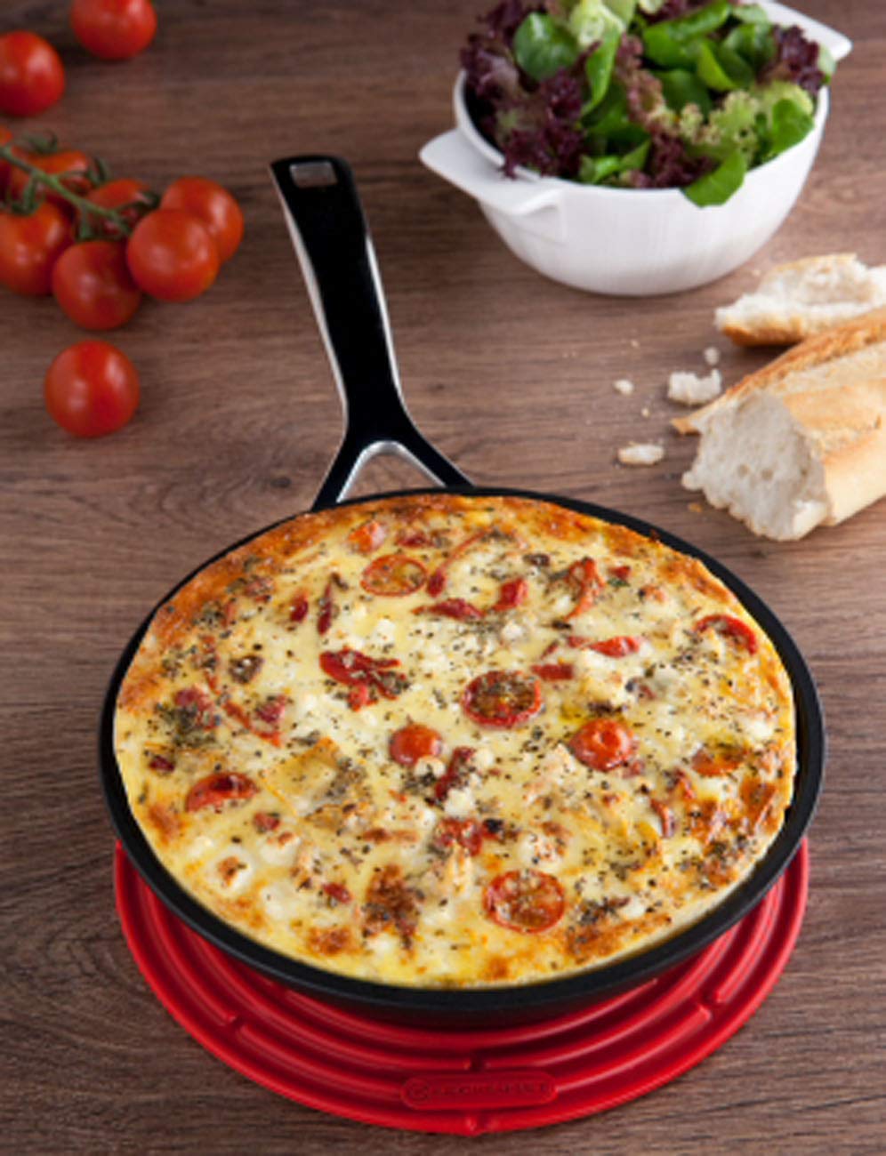 LE CREUSET Sartén baja de aluminio antiadherente, diámetro 22 cm, para todas las fuentes de calor, incluso la inducción, Antracita/Plateado, 51112220010002