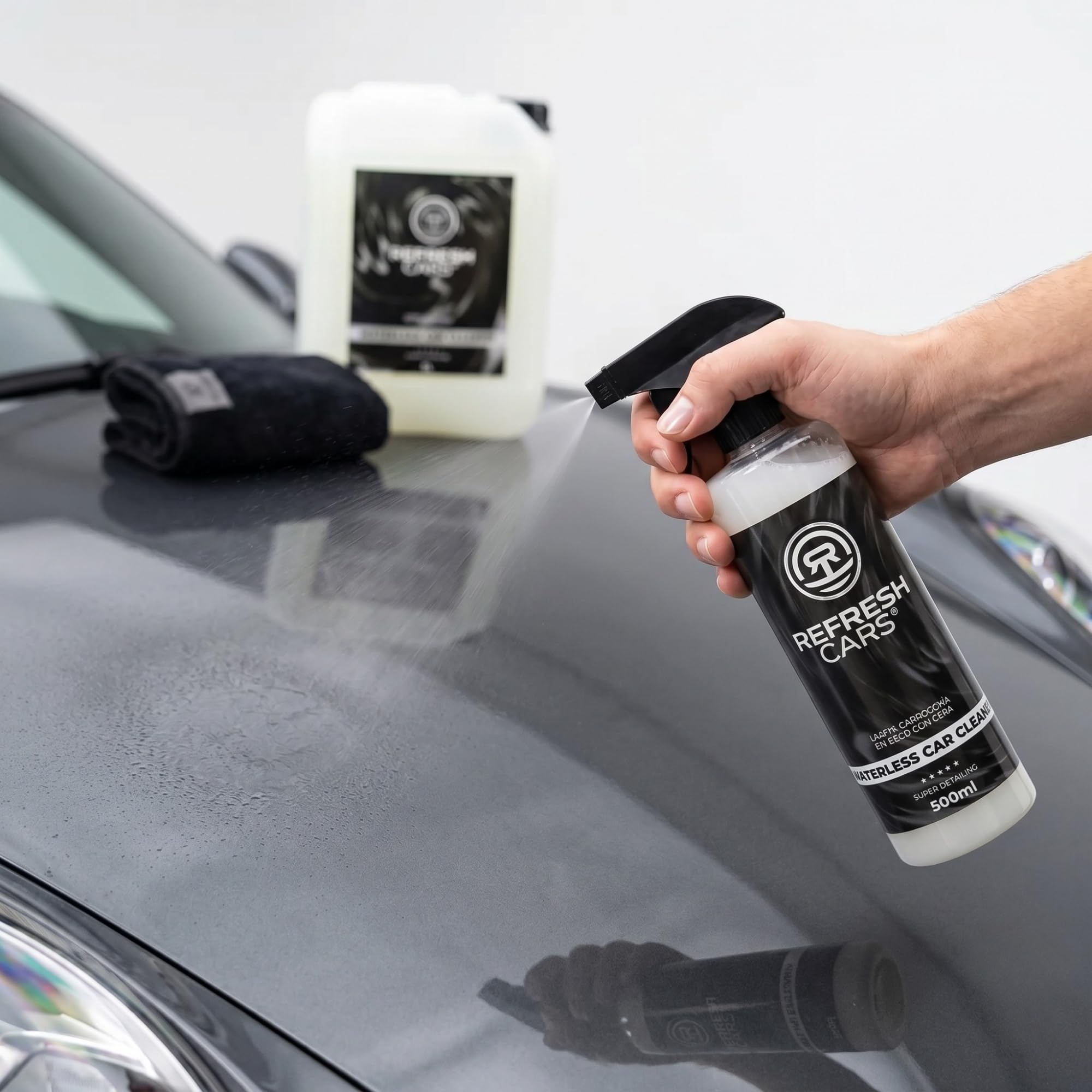 Limpiador de Carroceria con Cera Carnauba 5,5 L + Spray 500 ml - Lavado en Seco Profesional con Ceramica Hibrida - Gran Formato Taller - Abrillantador Hidrofobico para Coche y Moto