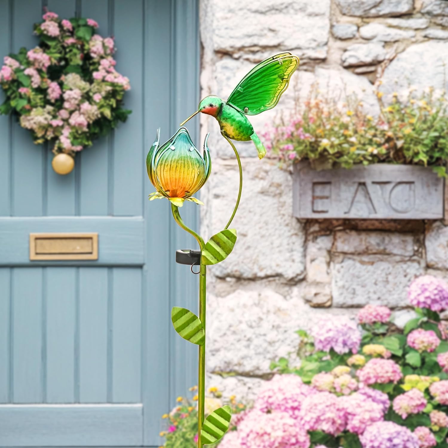 TERESA'S COLLECTIONS Lampe Solaire Exterieur Jardin,Decoration Jardin Exterieur, Lumière Solaire Colibri et Fleurs Métal Verre Solaire LED Lumière Étanche, 97cm(M)