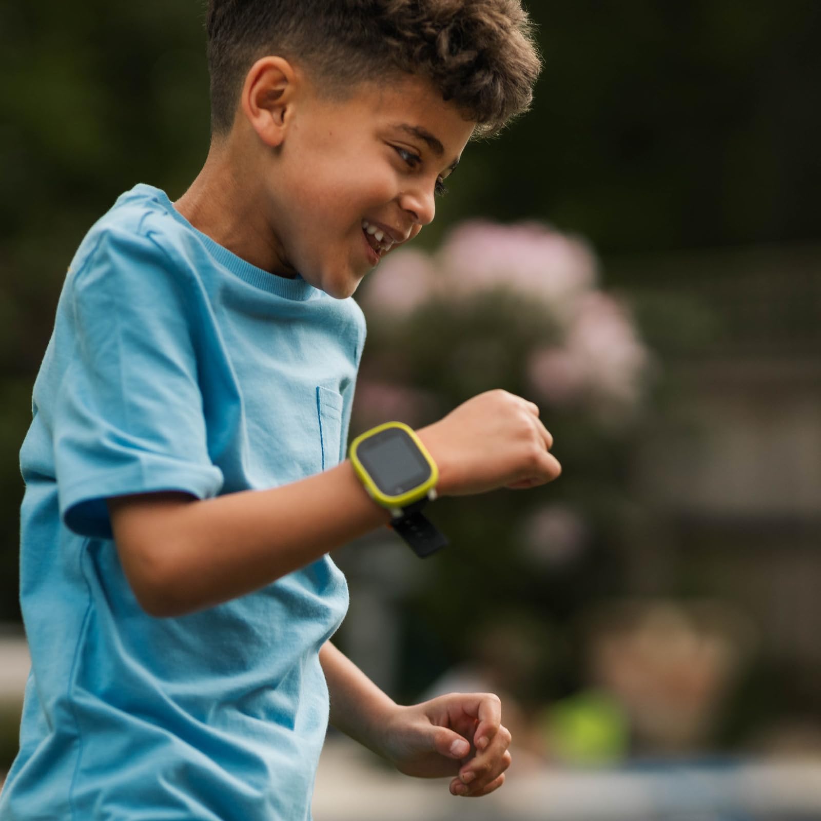 Xplora X6 Play eSIM Smartwatch per bambini con localizzatore GPS e tasto SOS Buono Amazon 50€ dopo attivazione SIM Orologio telefonico potente con fotocamera e contapassi