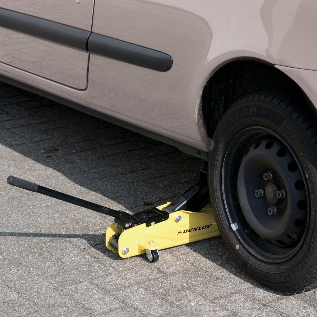 DUNLOP Cric per Auto - Cavalletti Auto capacità di Sollevamento 2 Tonnellate - Martinetto Idraulico - Cric Idraulico con Gamma di Sollevamento 135-305 mm - Compatto e con Ruote - Crick Auto