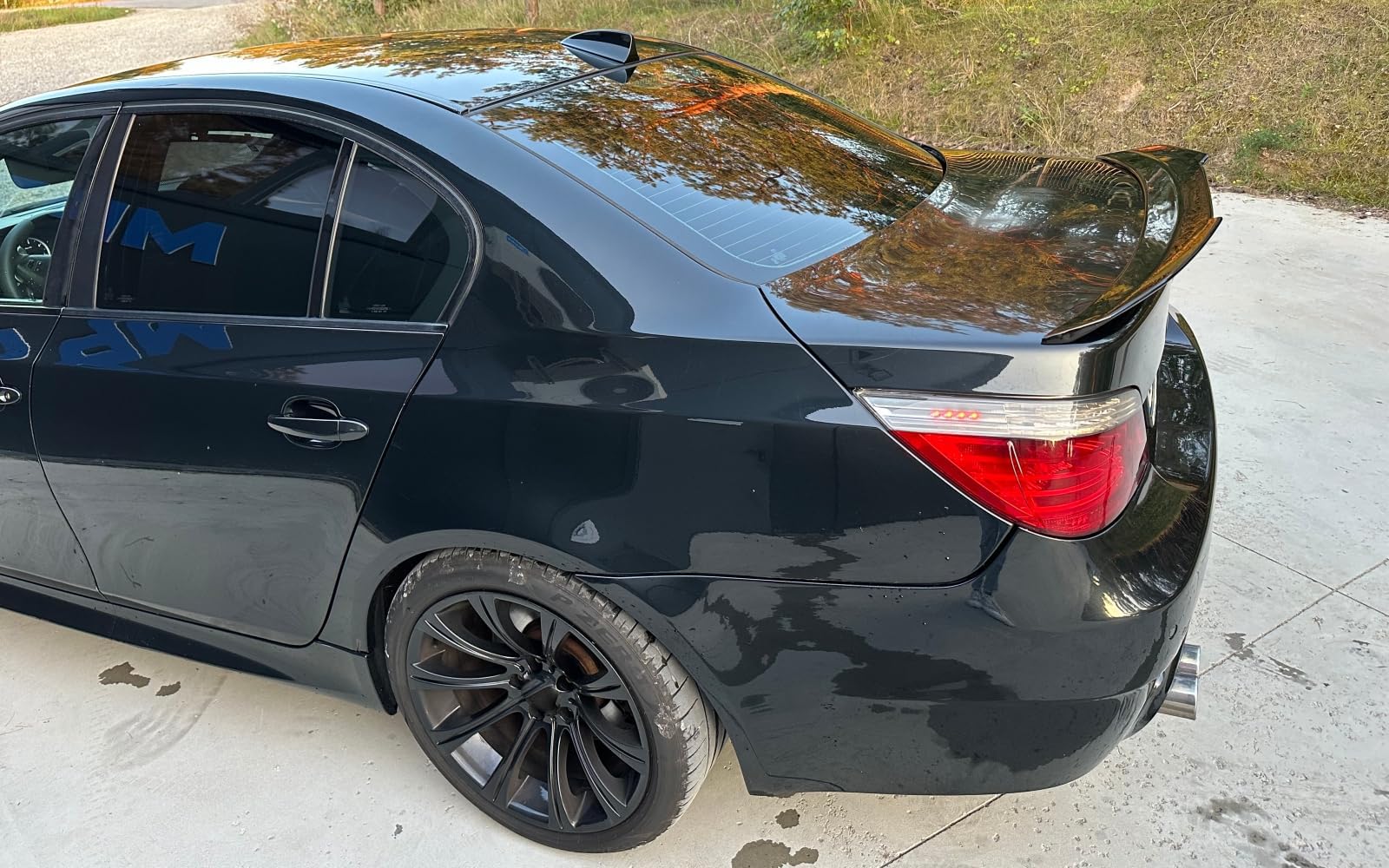 MpTuned Heckspoiler passend für 5er E60 Limousine 2004–2009, Spoiler Lippe Kofferraum PSM, ABS Kunststoff, Schwarz Glänzend, Sport Design, Einfache Installation