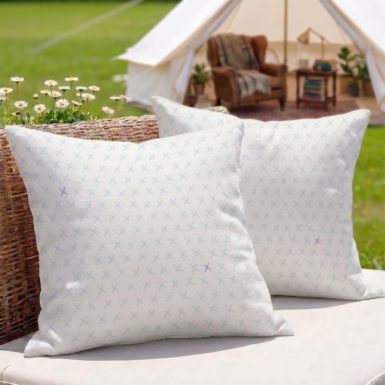 Housses coussin extérieur imperméables pour sublimer votre terrasse et vos moments de détente